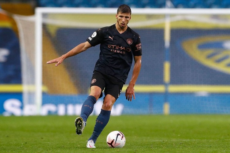 开云官方-维亚纳称迪本-迪亚斯为更衣室与赛场核心，队友皆信服其领导力