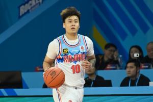 开云官方-直播吧：北京想要得到赵睿难度不小 大概率需处理范子铭顶薪合同