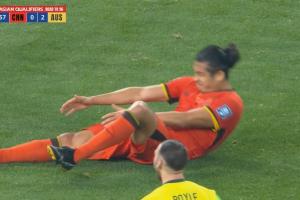 开云体育app-张玉宁强行射门后抽筋被换下！王子铭替补登场