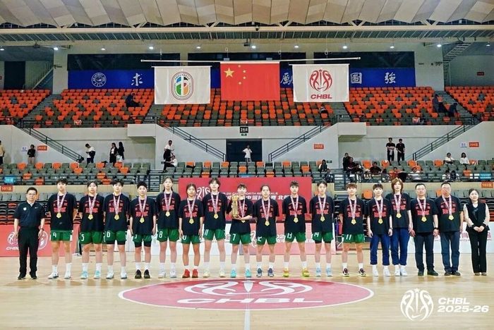 长春著名中学女篮夺冠，直通全国总决赛|总冠军|中国女篮|校园|篮球|北区_新浪体育_新浪新闻